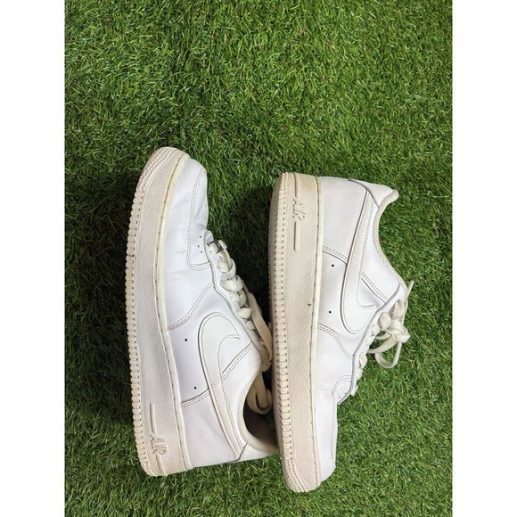 Nike Air Force 1 ‘07 White Leather Sneakers Women’s US 8 EUR 39 Low Top